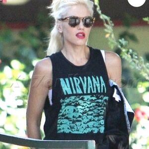 Brandy Melville Nirvana crop top ASO Gwen Stefani
